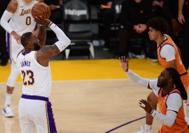 1622467177173077699.jpg 2021-05-30T204734Z_106912431_MT1USATODAY16179219_RTRMADP_3_NBA-PLAYOFFS-PHOENIX-SUNS-AT-LOS-ANGELES-LAKERS.jpg